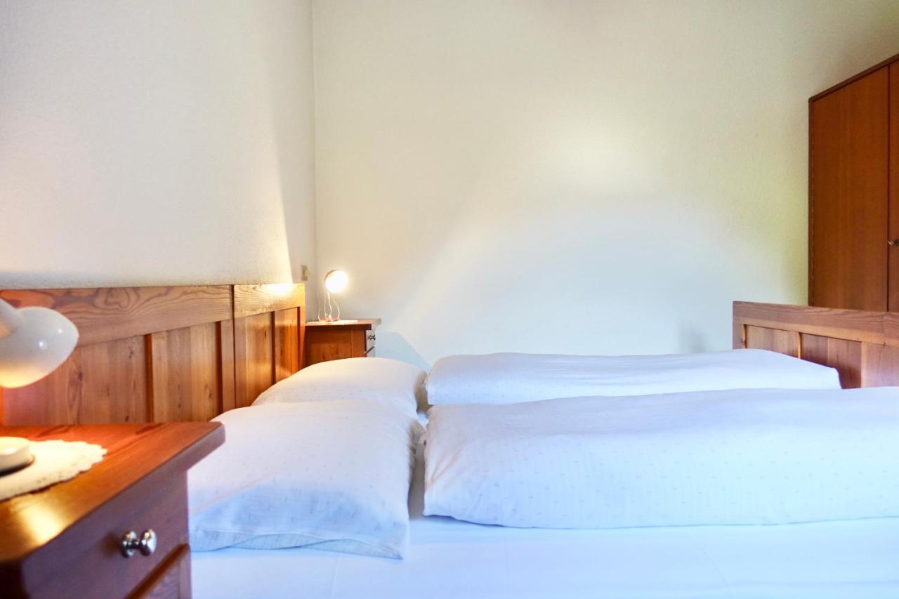 Ciasa Preroman App. Vista Castello Apartment San Martino in Badia Ngoại thất bức ảnh