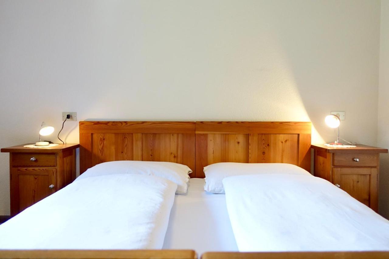 Ciasa Preroman App. Vista Castello Apartment San Martino in Badia Ngoại thất bức ảnh