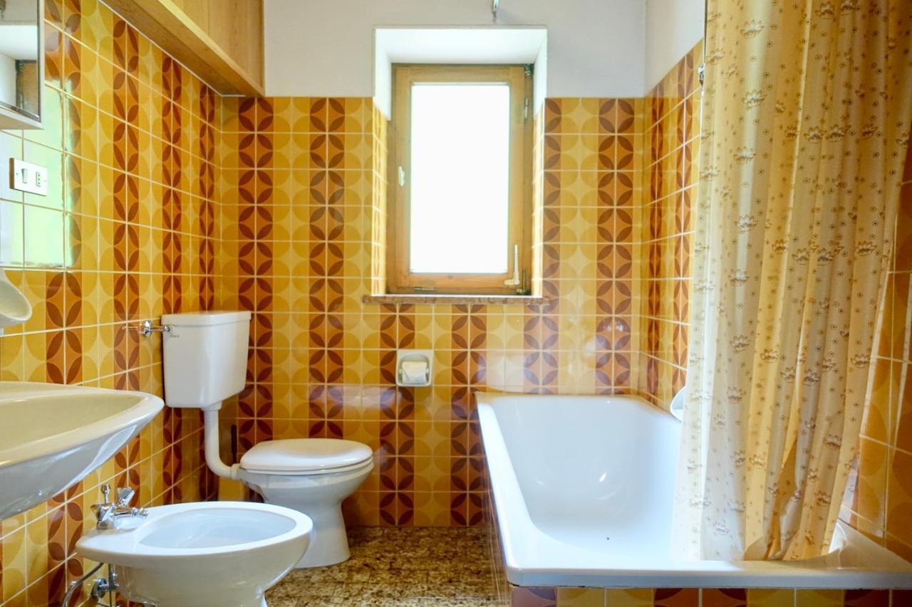 Ciasa Preroman App. Vista Castello Apartment San Martino in Badia Ngoại thất bức ảnh